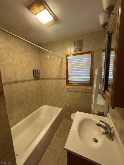 218 Cleveland Ave, Harrison, NJ, 07029-1308 | Card Image