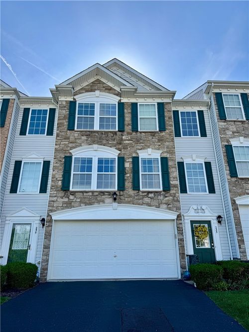 233 Grace Manor Dr, Coraopolis, PA, 15108-9724 | Card Image