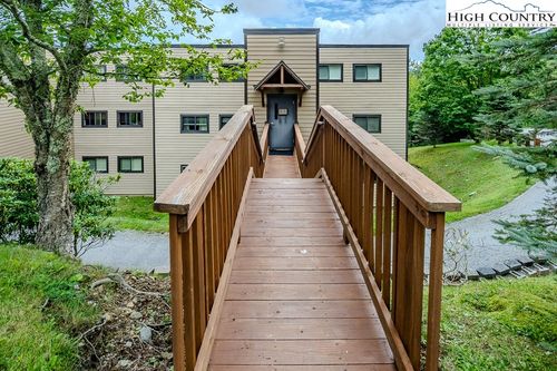 822-108 Sugar Ski Dr, Sugar Mountain, NC, 28604-7145 | Card Image