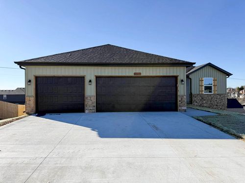 2117 N 25th St, Ozark, MO, 65721-9689 | Card Image