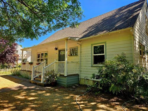 931 Clay St, Colusa, CA, 95932-2223 | Card Image