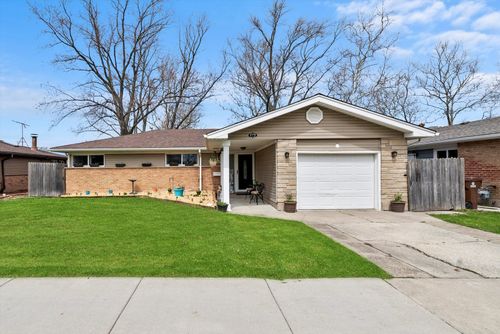 472 Lakewood Blvd, Park Forest, IL, 60466-1619 | Card Image