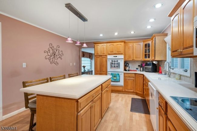 61 Fieldcrest Rd, House other with 5 bedrooms, 3 bathrooms and null parking in Parsippany NJ | Image 12