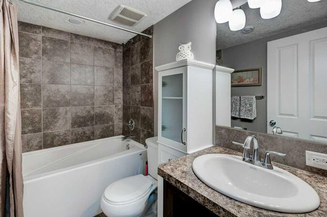 34 Chaparral Valley Place Se, House other with 5 bedrooms, 4 bathrooms and 4 parking in Calgary AB | Image 38