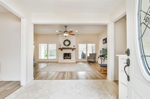 16406 Longvale Dr, Houston, TX, 77059-5420 | Card Image