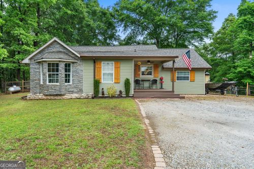 895 Laney Rd, Locust Grove, GA, 30248-2265 | Card Image