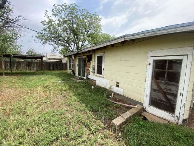 510 S State St, House other with 3 bedrooms, 1 bathrooms and null parking in Bronte TX | Image 4
