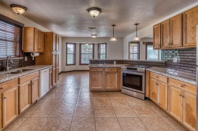 2799 Highway 21 E, House other with 3 bedrooms, 2 bathrooms and null parking in Paige TX | Image 8
