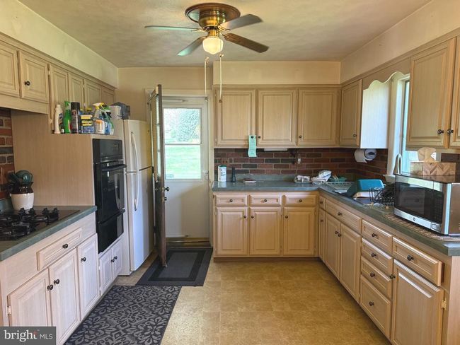 885 Witmer Rd, House other with 4 bedrooms, 2 bathrooms and null parking in YORK PA | Image 11