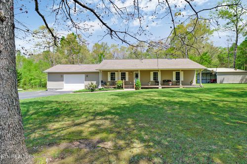 810 Wallace Way, Grimsley, TN, 38565-6010 | Card Image