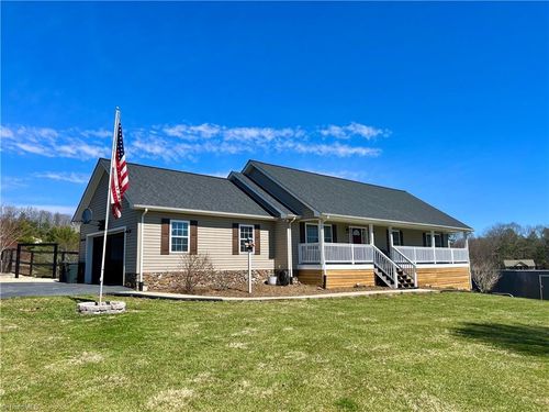 1208 Big Flatts Church Rd, Fleetwood, NC, 28626-9539 | Card Image