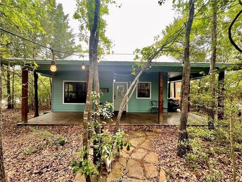 11357 Oak Lake Rd, Bryan, TX, 77808-8220 | Card Image