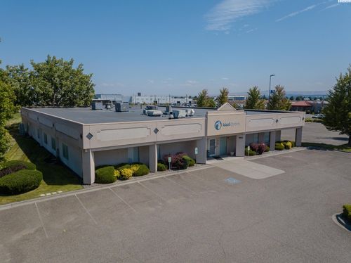 5615 Dunbarton Ave, Pasco, WA, 99301-8216 | Card Image