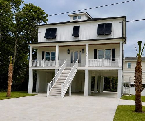 428 Vista Dr, Murrells Inlet, SC, 29576-9028 | Card Image