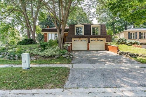 44 Cedarland Dr, Brantford, ON, N3R6N7 | Card Image