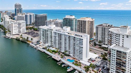 7j-5700 Collins Ave, Miami Beach, FL, 33140 | Card Image