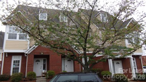 274 Davidson Gateway Dr, Davidson, NC, 28036-7005 | Card Image