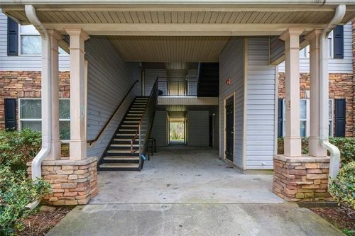 4101-4101 Fairington Club Dr, Lithonia, GA, 30038-5672 | Card Image