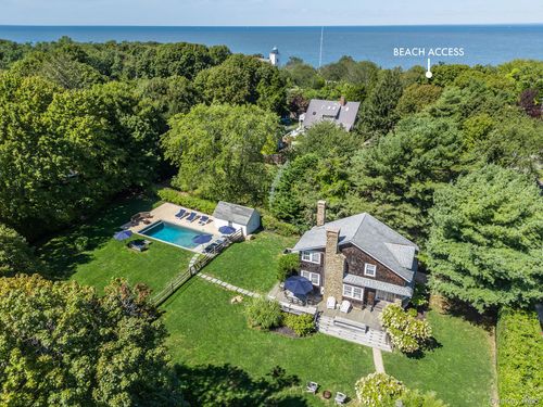 3075 Lighthouse Rd, Southold, NY, 11971-3106 | Card Image