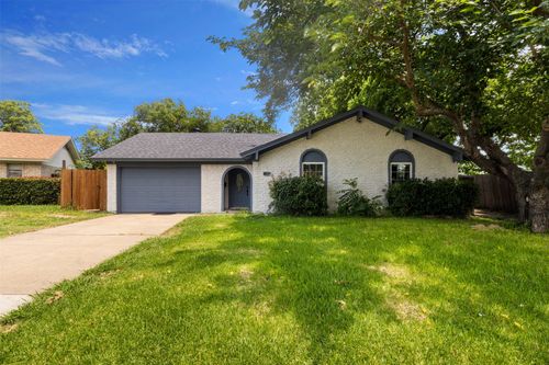 1065 Sunset Cir, Garland, TX, 75040-4846 | Card Image