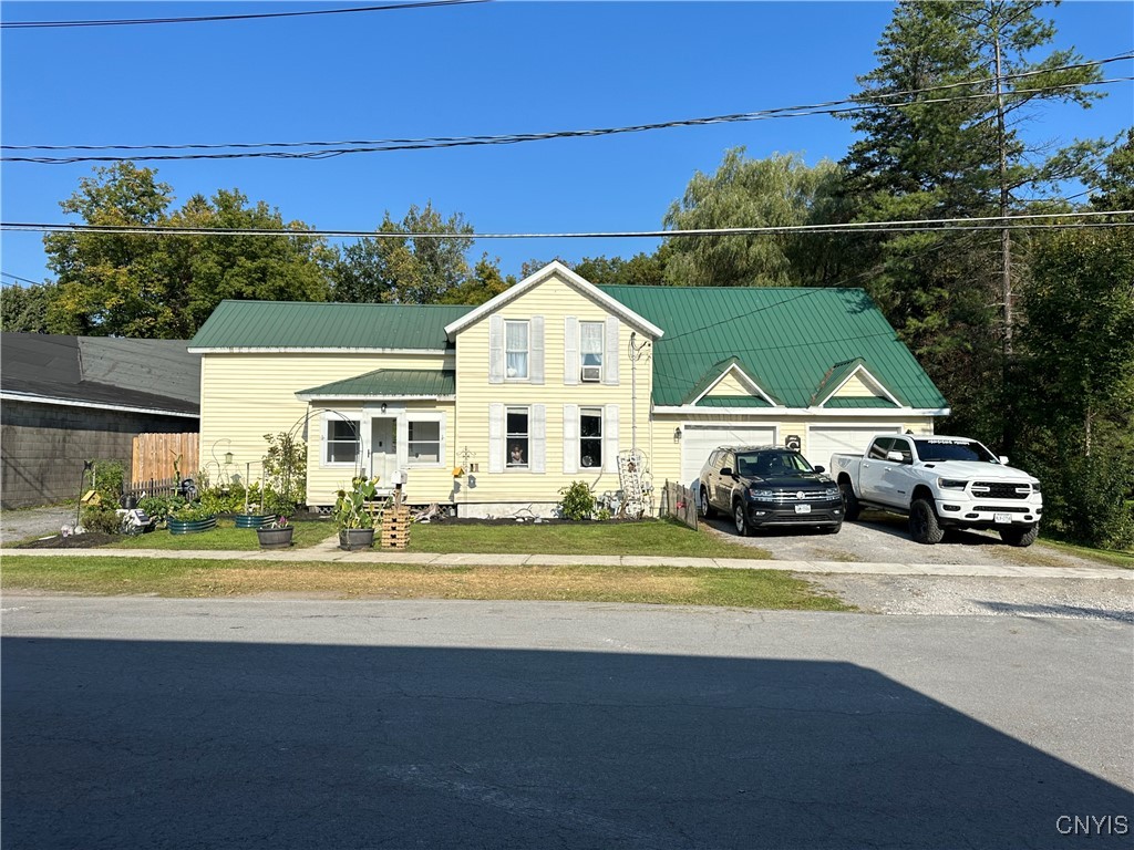 Parham St, Carthage, NY 13619