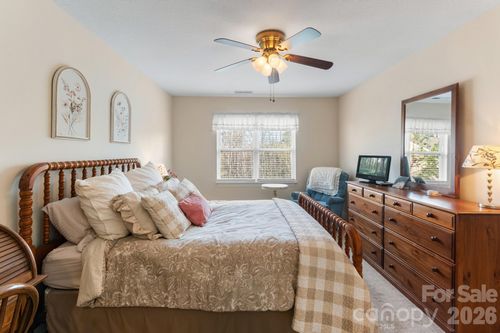 202-94 Foxden Dr, Fletcher, NC, 28732-5655 | Card Image
