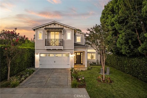 4330 Bellaire Ave, Studio City, CA, 91604-1523 | Card Image