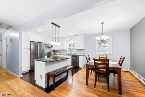 20 Roosevelt Dr, Ogdensburg, NJ, 07439-1017 | Card Image