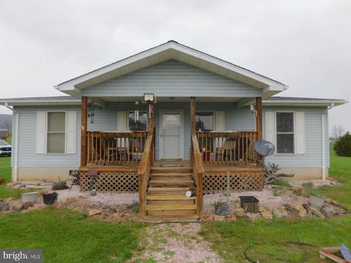 208 June Ann Way, Moorefield, WV, 26836-3803 | Card Image
