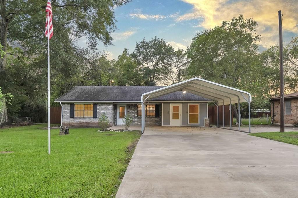 FM 2558 , Broaddus, TX 75929