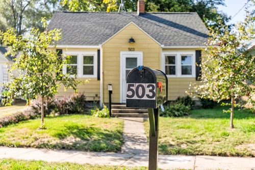 503 S Columbus St, Pleasantville, IA, 50225-9363 | Card Image