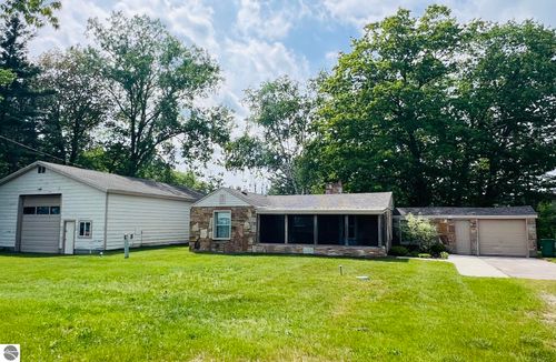 3325 N Us-23 N, Au Sable, MI, 48750 | Card Image
