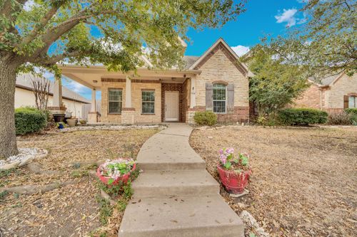 104 Harvest Hill Ln, Red Oak, TX, 75154-4648 | Card Image