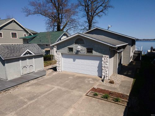 11068 N Ideal Beach Dr, Syracuse, IN, 46567-8404 | Card Image
