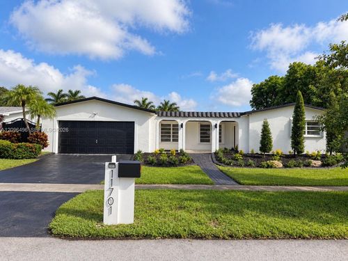 11701 Nw 14th St, Pembroke Pines, FL, 33026-2563 | Card Image