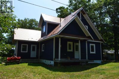 40 Green Acres Rd, House other with 3 bedrooms, 2 bathrooms and null parking in Pleasantville NS | Image 2