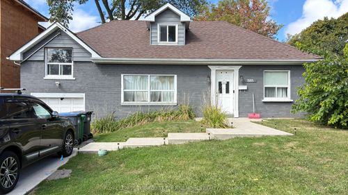 585 Byngmount Ave, Mississauga, ON, L5G1R2 | Card Image