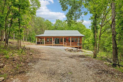 1840 Lick Creek Rd, Hartsville, TN, 37074-3035 | Card Image