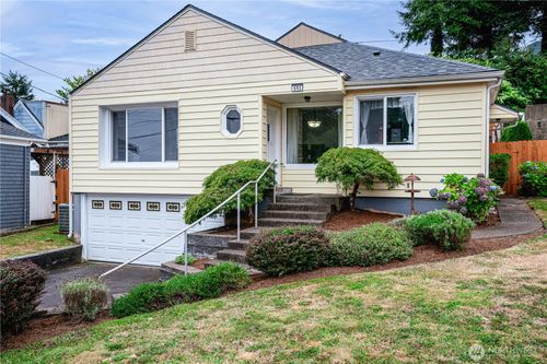 513 3rd Ave, Aberdeen, WA, 98520-1817 | Card Image