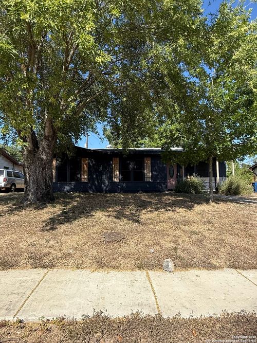 219 Bushick Dr, San Antonio, TX, 78223-2318 | Card Image