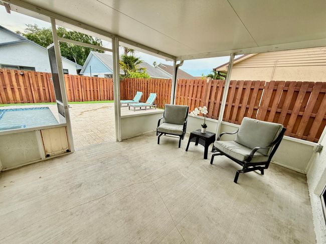 8421 Sw 41 St Ct, House other with 3 bedrooms, 2 bathrooms and null parking in Davie FL | Image 33