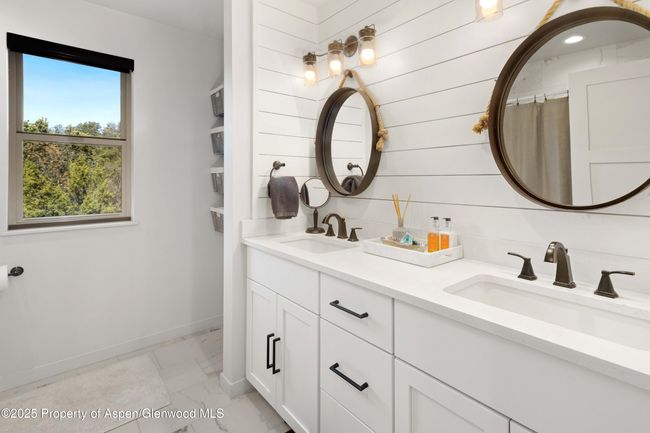 236 Paintbrush Way, House other with 3 bedrooms, 3 bathrooms and null parking in Glenwood Springs CO | Image 17