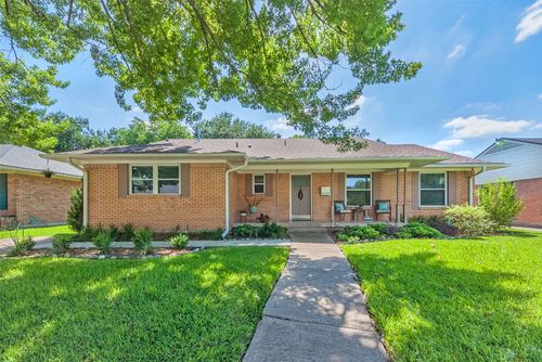 6221 Berryhill St, Dallas, TX, 75231-8101 | Card Image