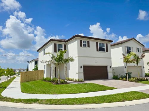 2670 Se 24th Ct, Homestead, FL, 33035-2081 | Card Image