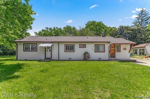 31529 Alpena Ct, Westland, MI, 48186-4703 | Card Image