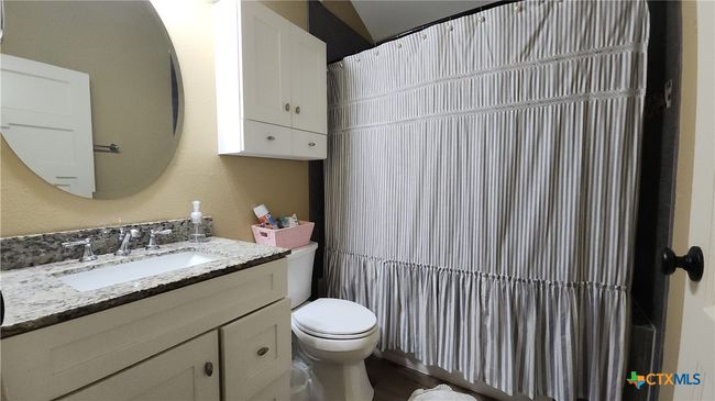 5596 Fm 616, House other with 4 bedrooms, 3 bathrooms and null parking in Vanderbilt TX | Image 19