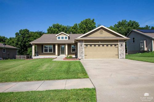 1608 Rivendell St, Junction City, KS, 66441-4844 | Card Image