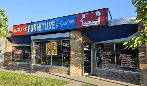 7045 North Ave, Oak Park, IL, 60302-1015 | Card Image