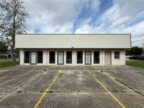 2615 S Meadowood Ave, Gonzales, LA, 70737-4789 | Card Image