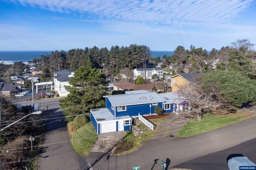 3505 Ne Quay Ave, Lincoln City, OR, 97367-5024 | Card Image